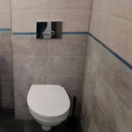Mirrorroom Pl Airport * Varşova