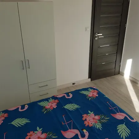 Rum i privatbostad Mirrorroom Pl Airport